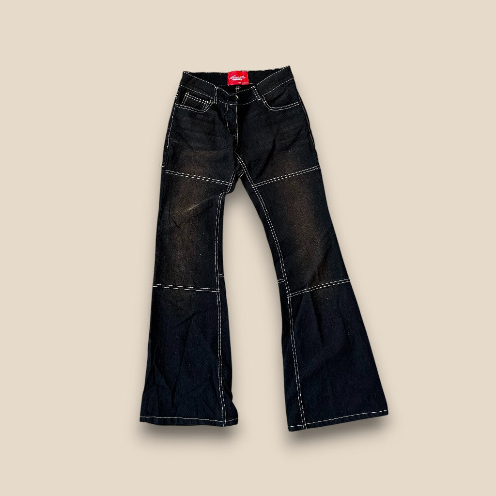 BELLA JEANS (PRE-ORDER)