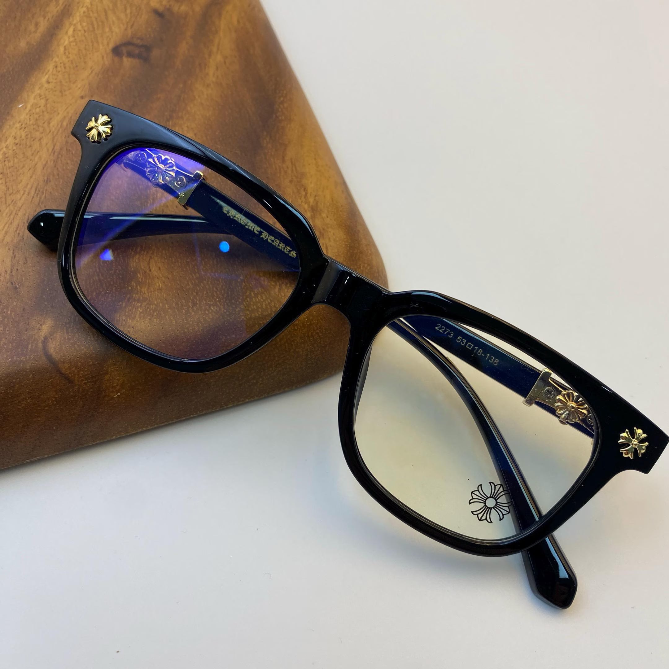 kw glasses